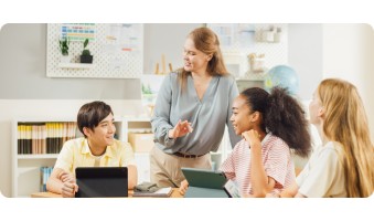 Sự Thật Về Màn Hình Tương Tác: Liệu Có Thể Thay Thế Hoàn Toàn Bảng Trắng, TV Và Máy Chiếu?