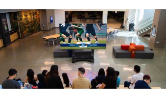 Đại học Canada thu hút sinh viên xem bóng đá với màn hình dvLED ViewSonic