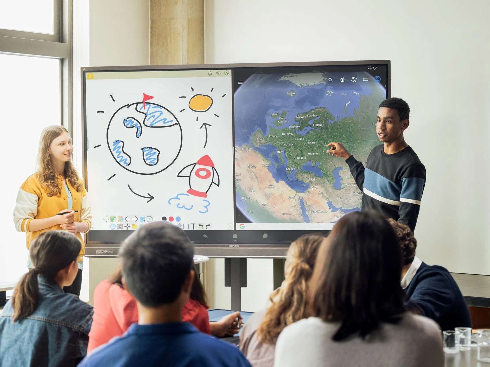 Màn Hình Tương Tác ViewSonic ViewBoard IFP8652-2F – 86” 4K EDLA, USB-C, Android 13